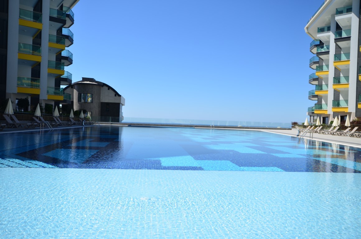 A grandiose residential complex with an area of 25.000 m2, on the first line with a private beach - Umbrella Group - Photo 9