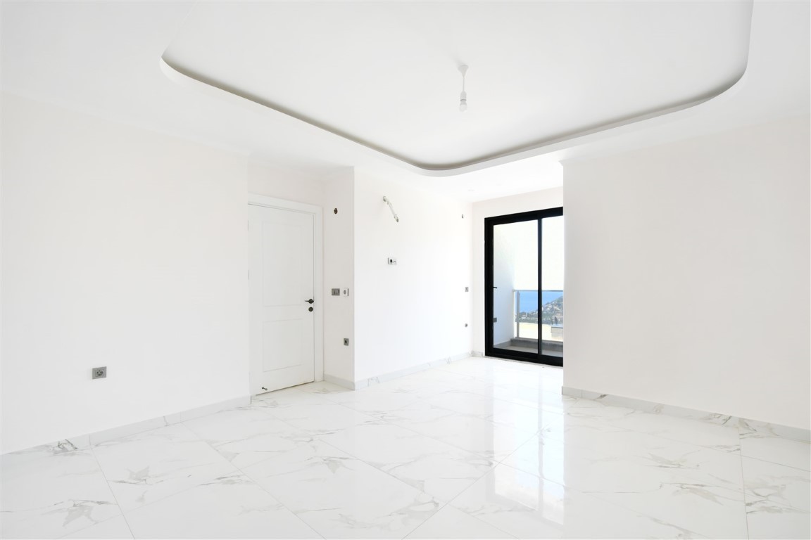 New complex of 4 detached villas with private pool and garden - Umbrella Group - Photo 13
