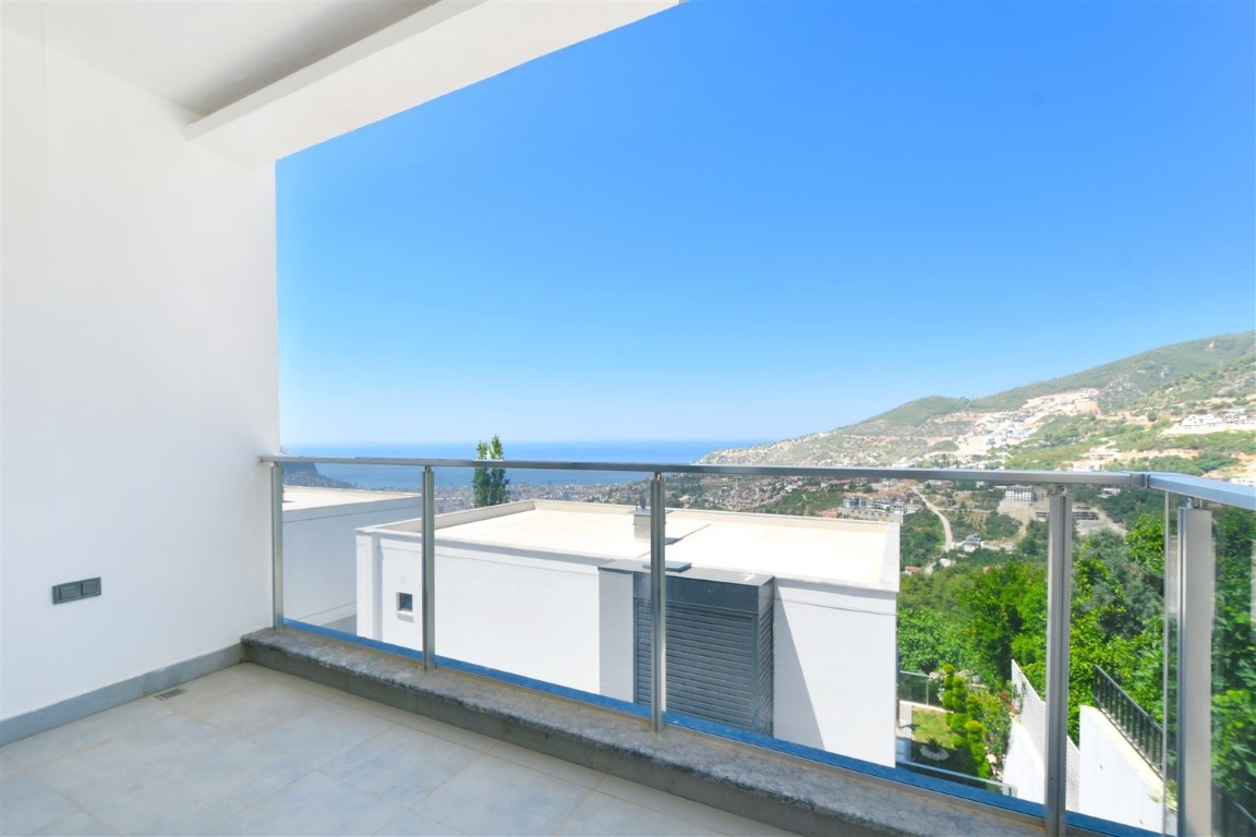 New complex of 4 detached villas with private pool and garden - Umbrella Group - Photo 17