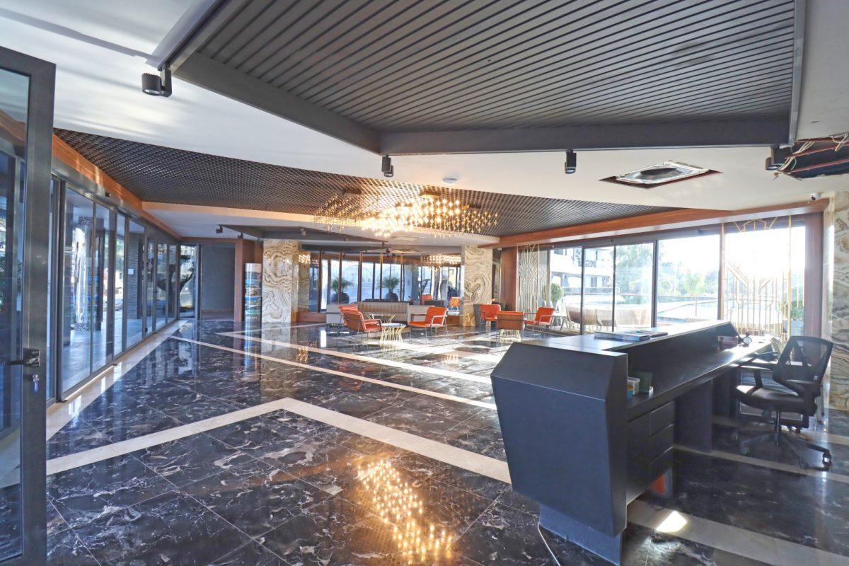 U1549 - Photo 9