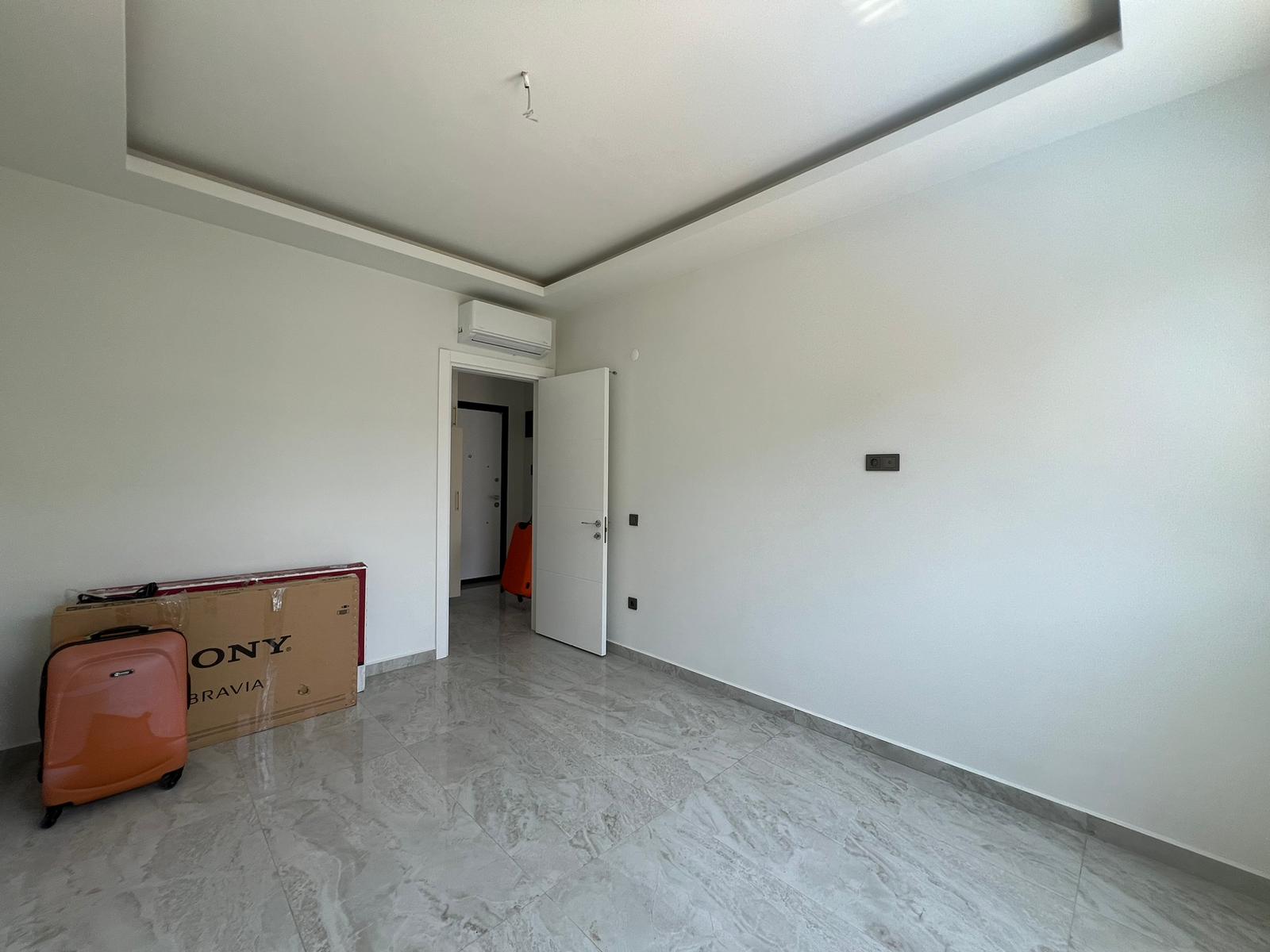 U3038 - Photo 30