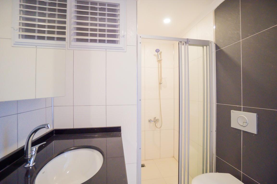 U3380 - Photo 34