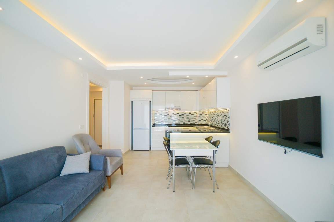 U3380 - Photo 25