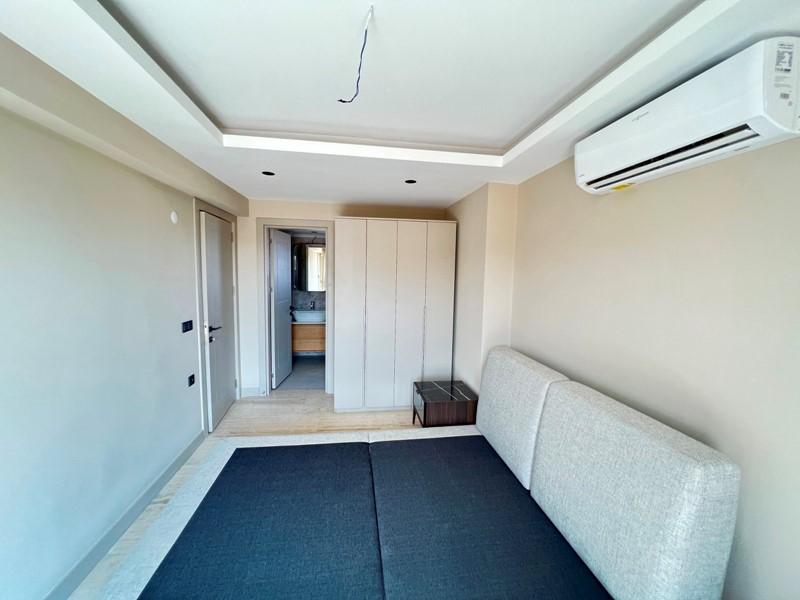 U3660 - Photo 18