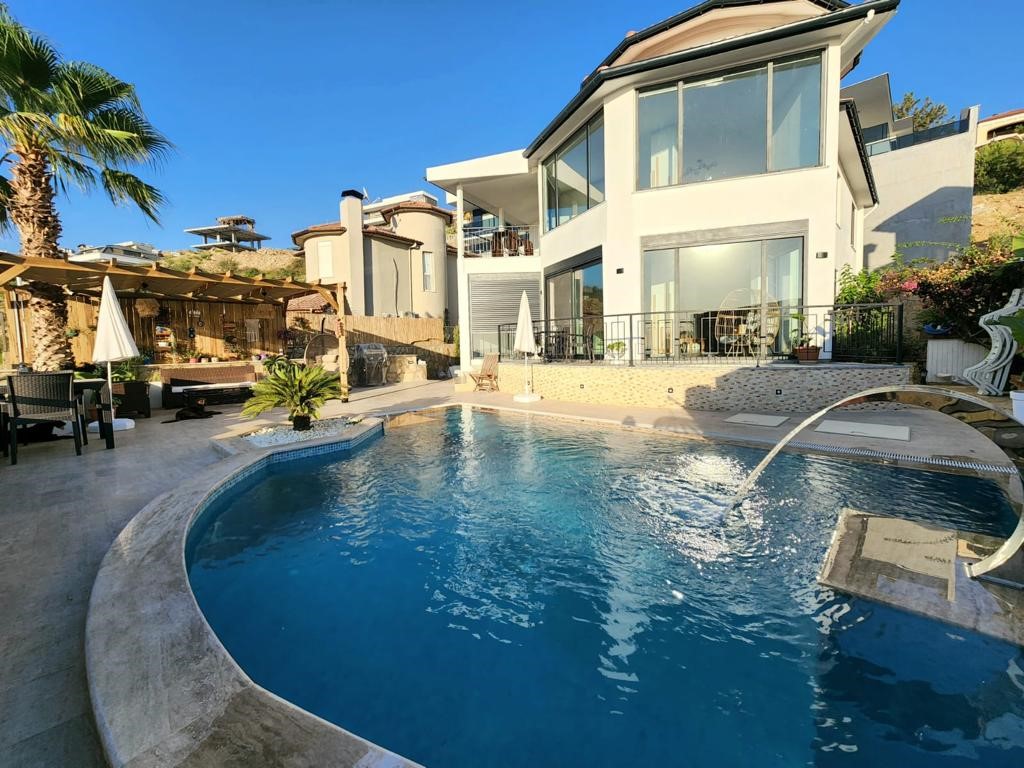 Stylish villa with a private pool and views in Kargicak - Umbrella Group