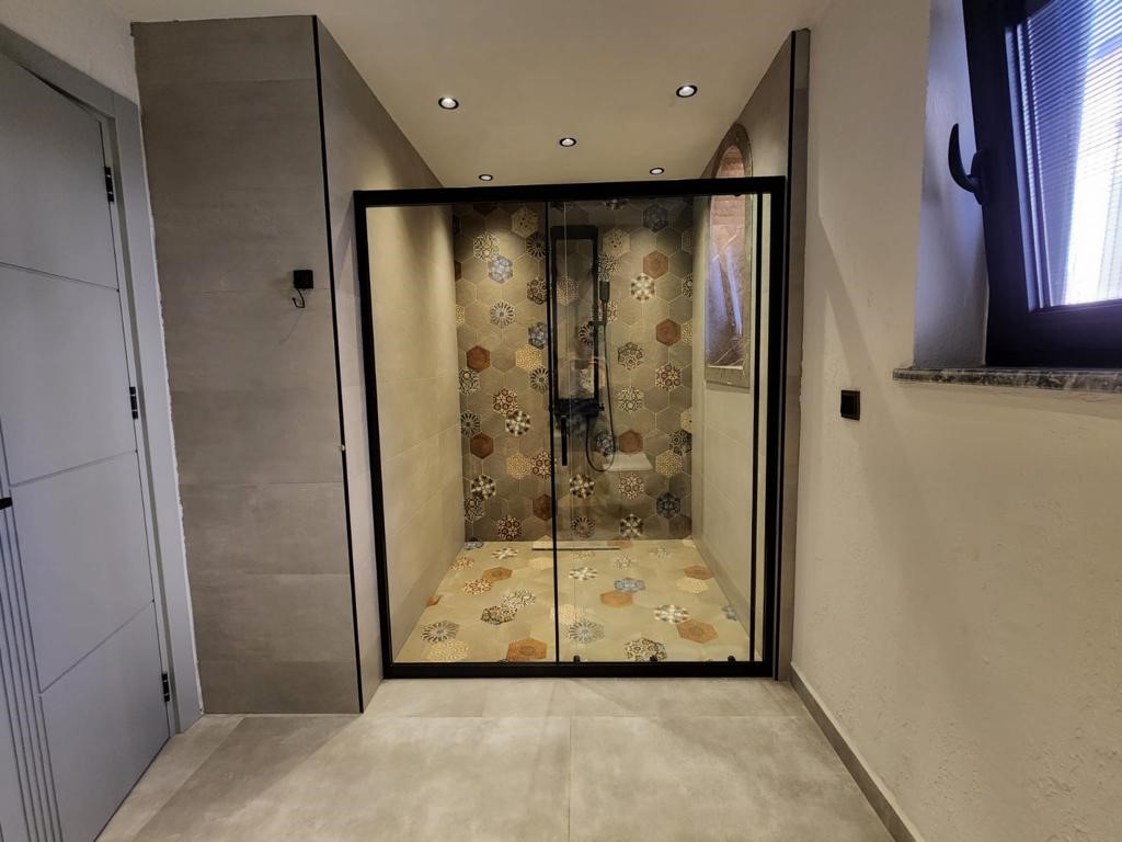 Stylish villa with a private pool and views in Kargicak - Umbrella Group - Photo 15