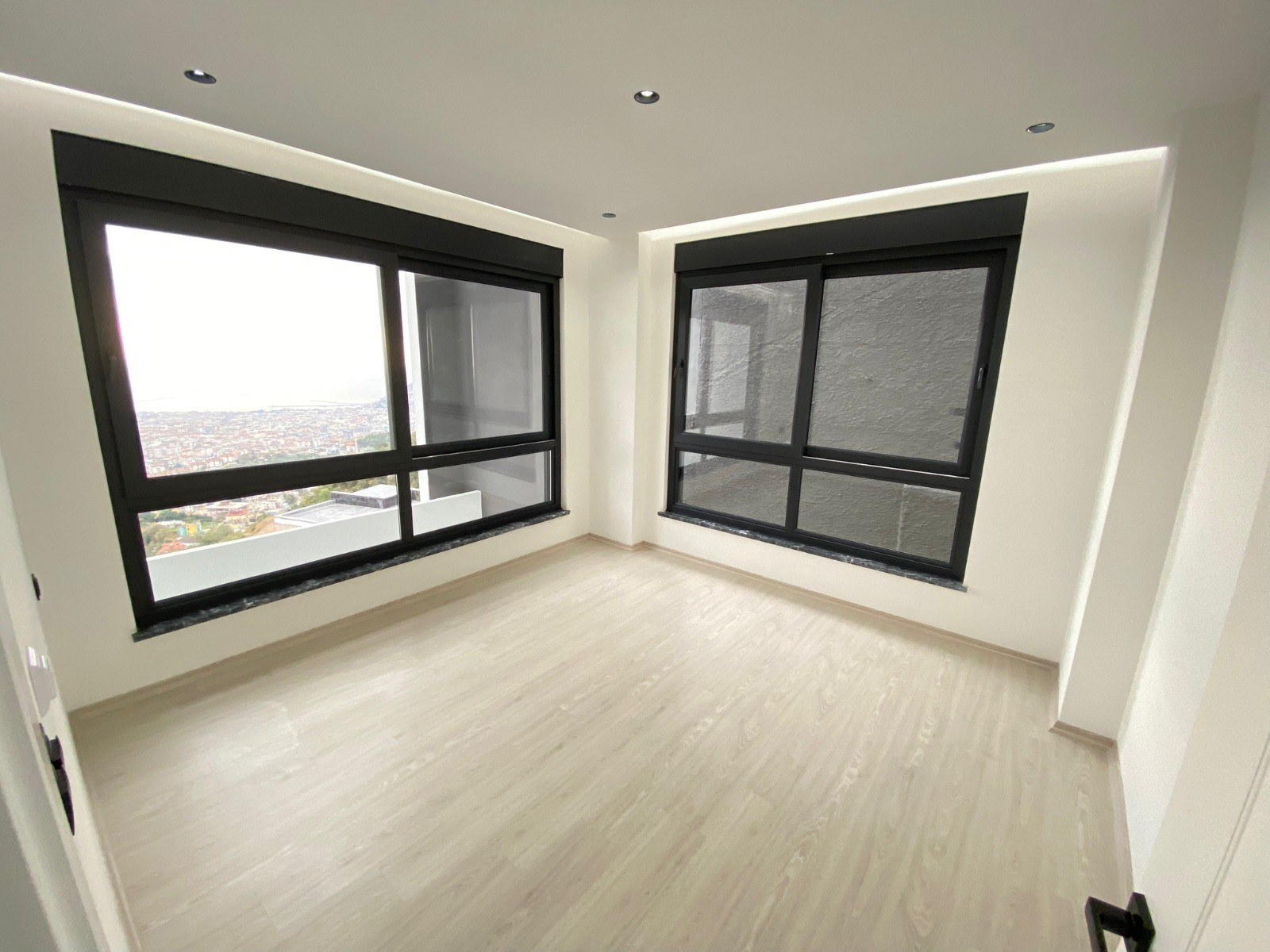 U3690 - Photo 23
