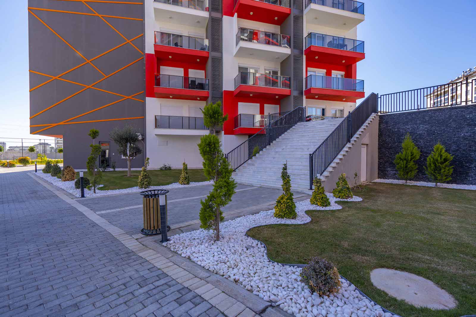 Furnished 1+1 apartments in a new complex in the greenest area of Avsallar, Alanya - Umbrella Group - Photo 8