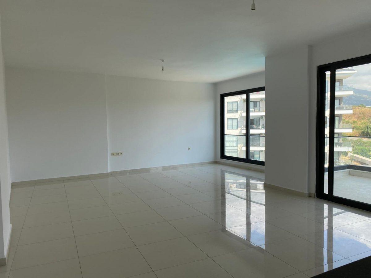 U4089 - Photo 18