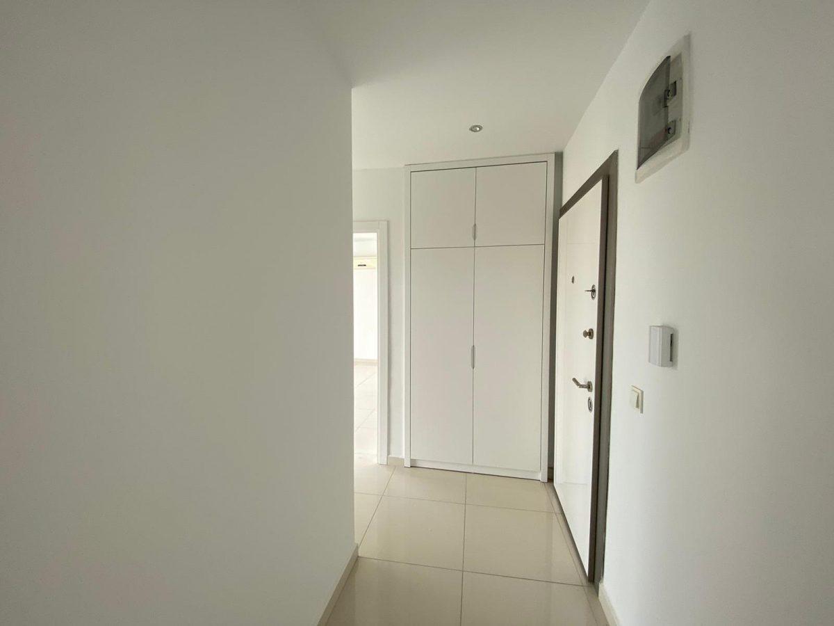 U4089 - Photo 23