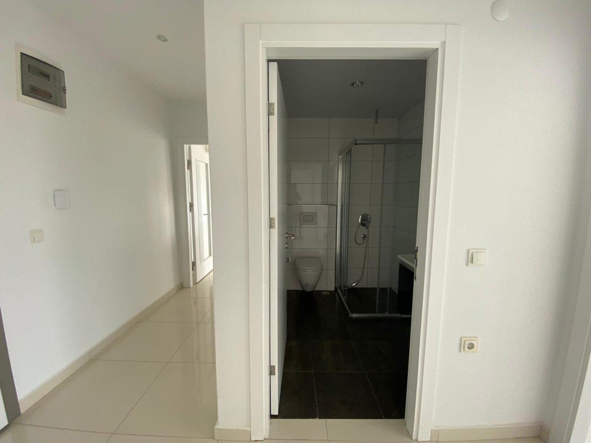 U4089 - Photo 24