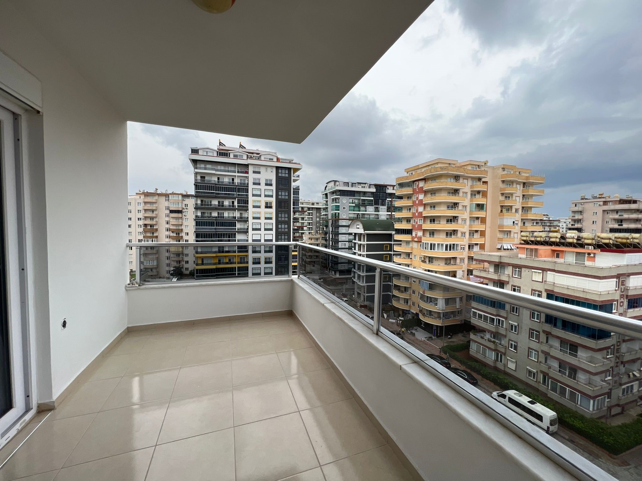 U4299 - Photo 12