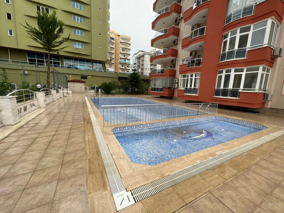 U4302 - Photo 3