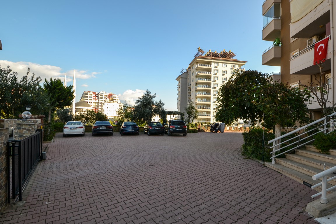 U4335 - Photo 4