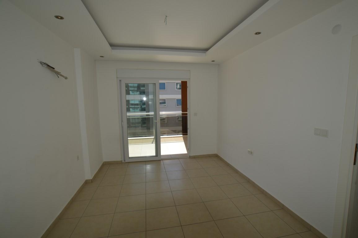 U4294 - Photo 11