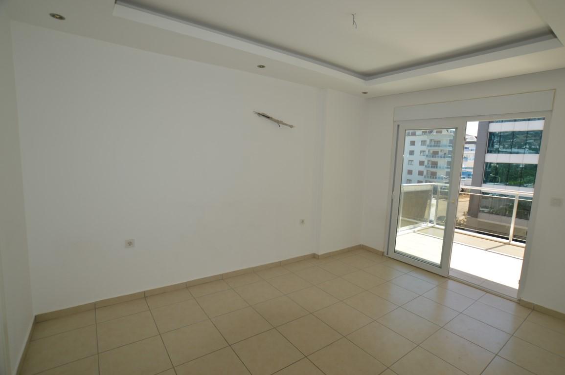U4294 - Photo 10