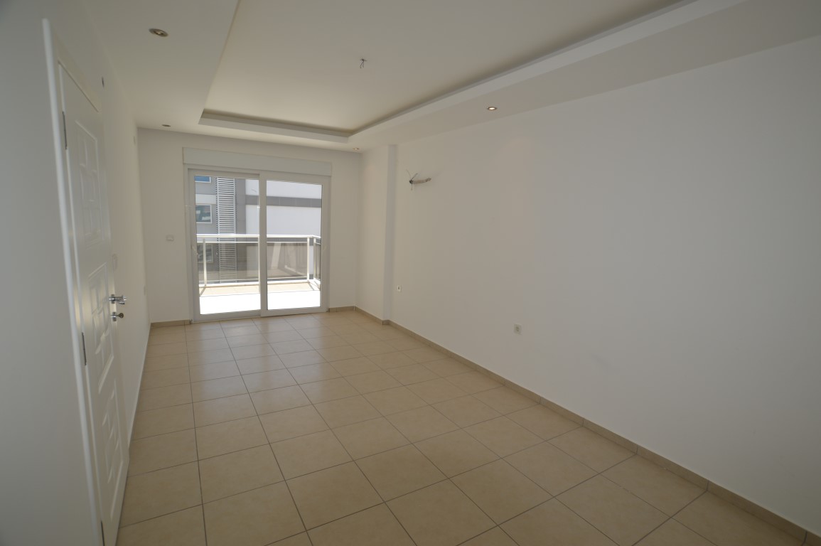 U4294 - Photo 15