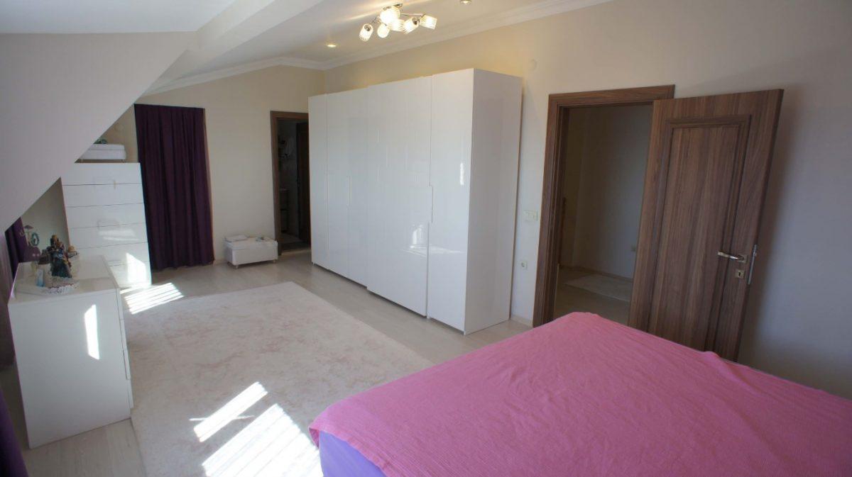U4363 - Photo 15