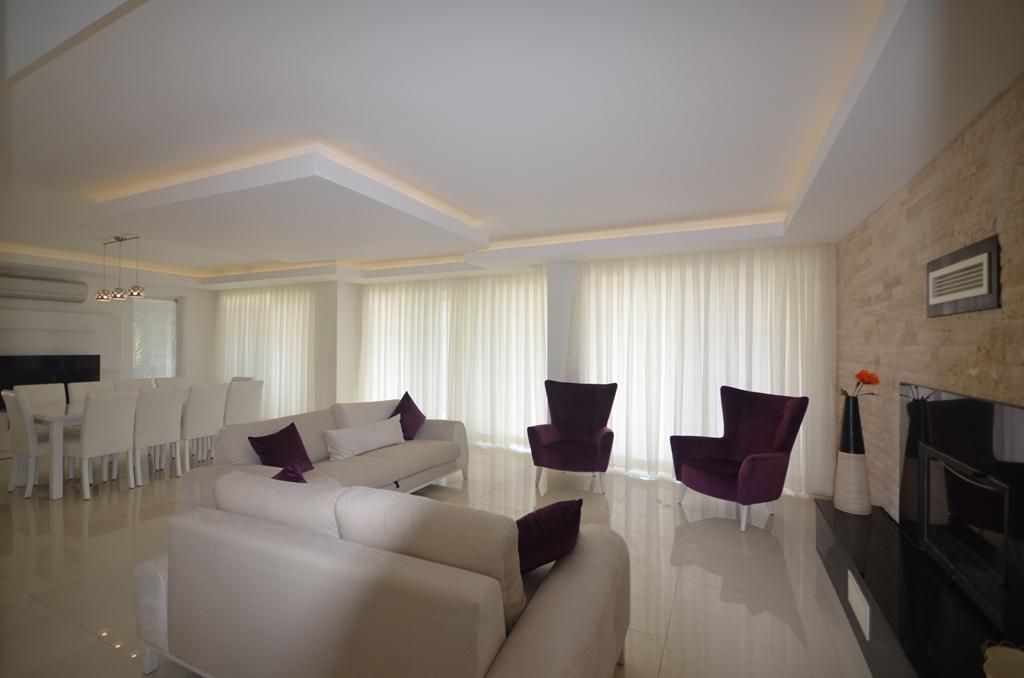 Spacious 5+1 Italian style villa in Fethiye - Umbrella Group - Photo 10