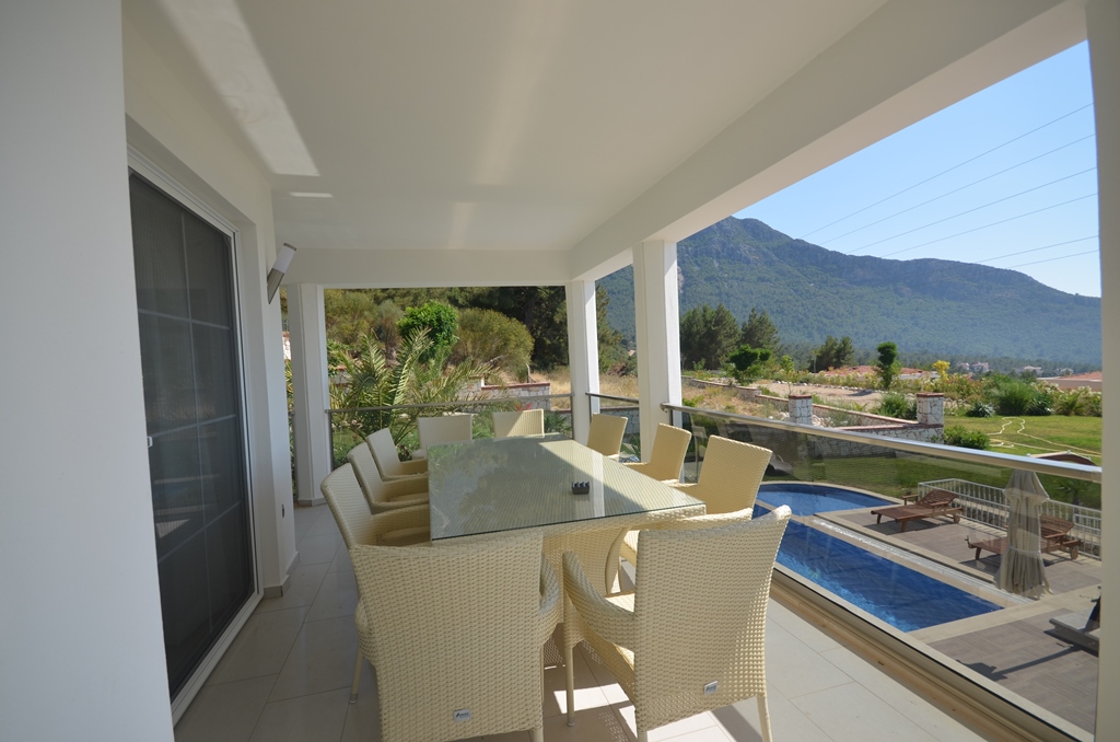 Spacious 5+1 Italian style villa in Fethiye - Umbrella Group - Photo 23