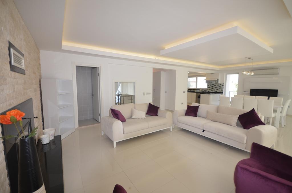 Spacious 5+1 Italian style villa in Fethiye - Umbrella Group - Photo 8