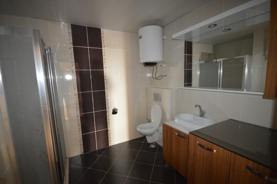 U4351 - Photo 21
