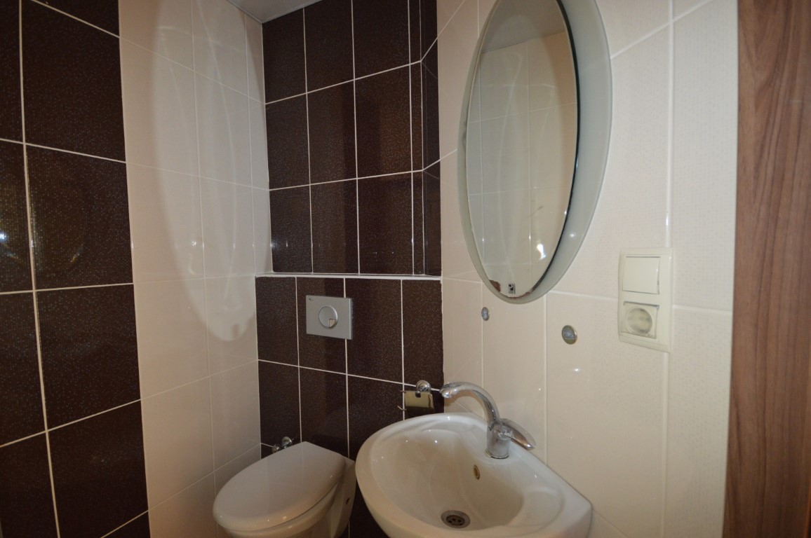 U4351 - Photo 20