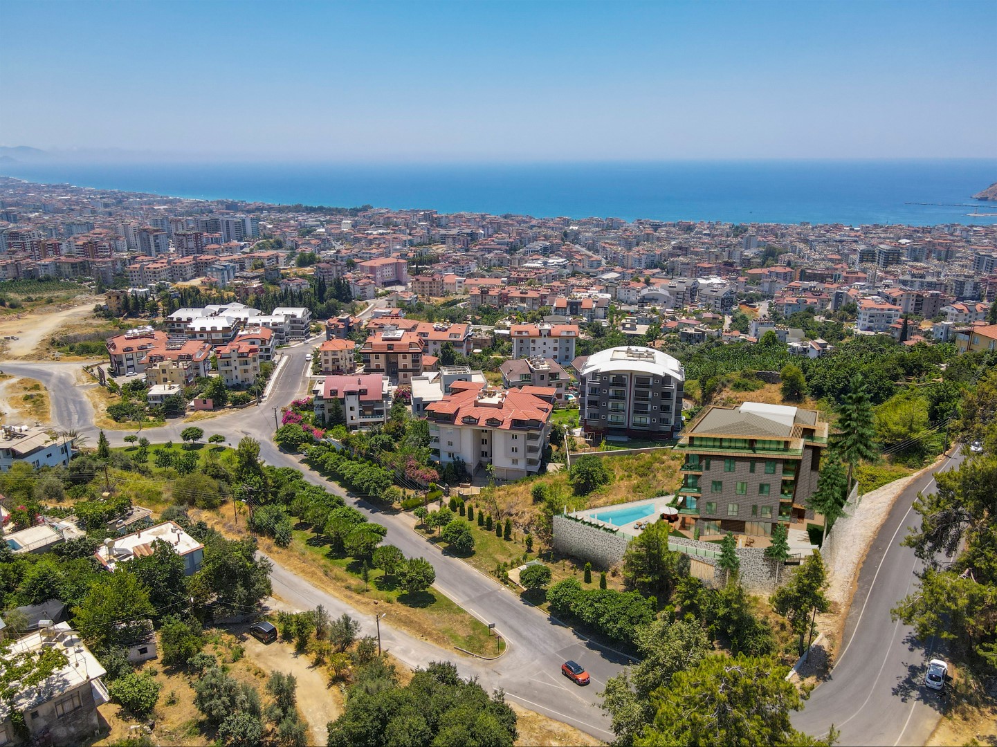 Project of a residential complex overlooking the sea and covered parking - Umbrella Group - Photo 2