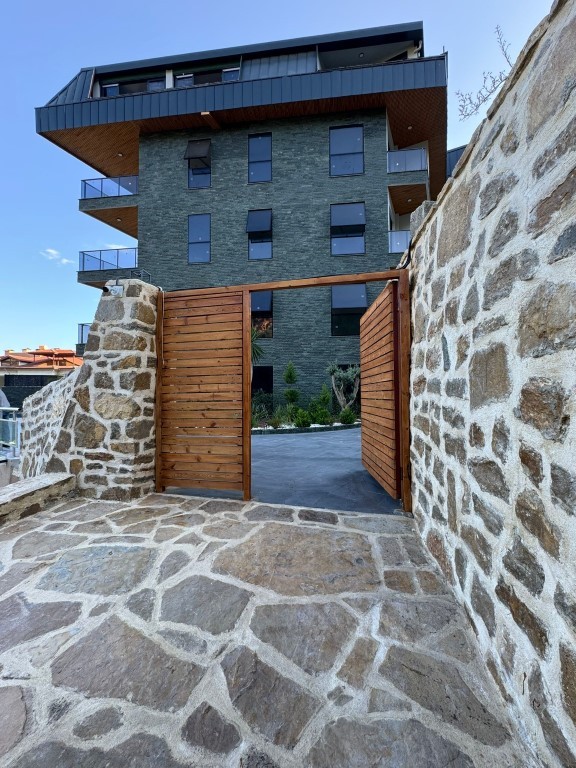 Project of a residential complex overlooking the sea and covered parking - Umbrella Group - Photo 8