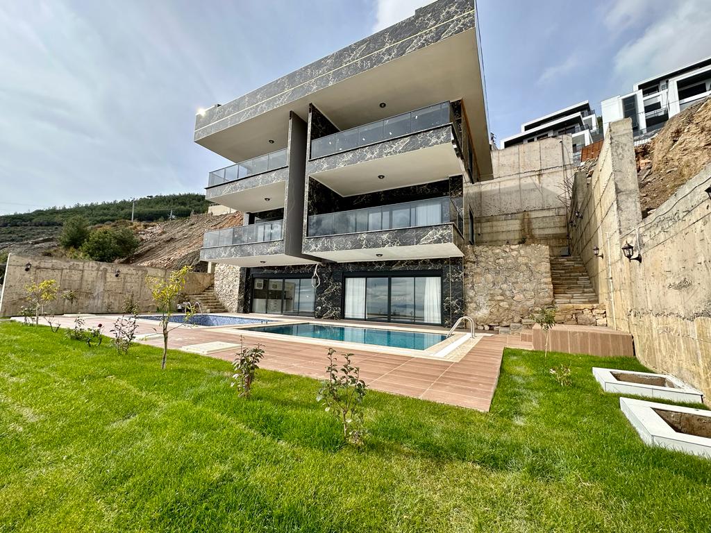 New modern style villa with panoramic views of the whole Alanya - Umbrella Group