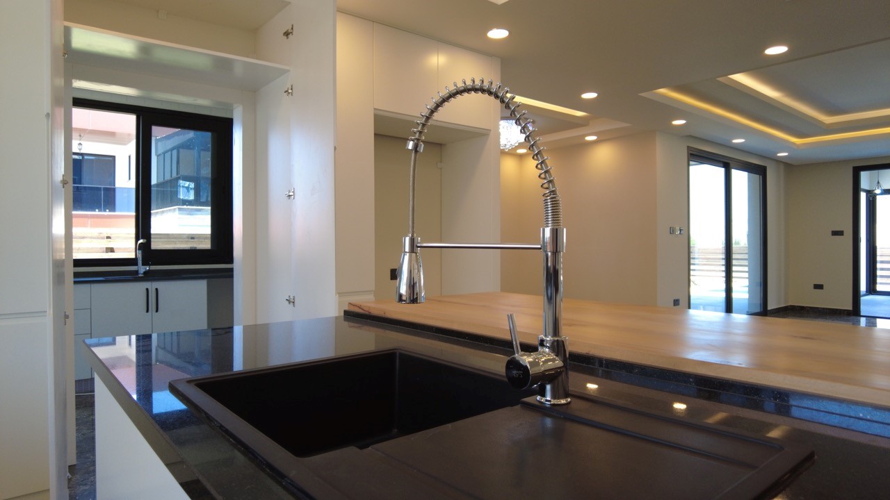 Villa complex with private pool in Northern Cyprus, Kyrenia - Umbrella Group - Photo 27
