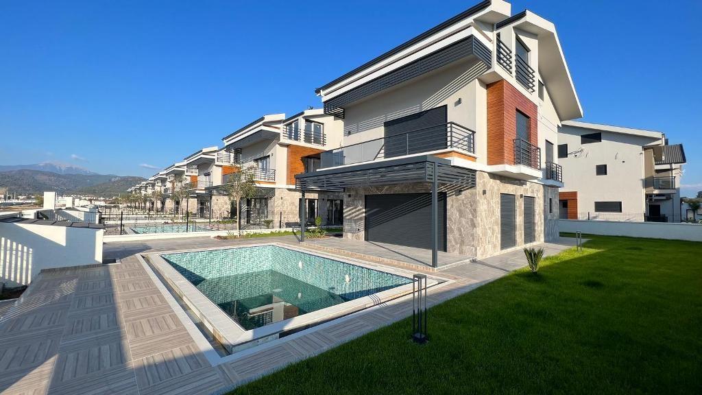 Private Villa 4+1 in 1000 m from the sea, Fethiye - Umbrella Group