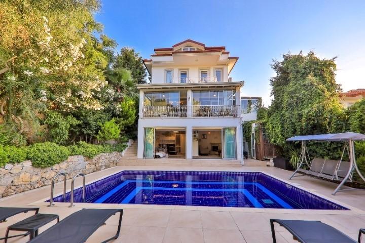 Luxury villa with private pool in Fethiye, area 220 m² - Umbrella Group - Photo 2