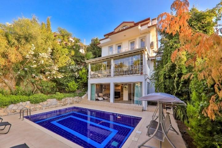 Luxury villa with private pool in Fethiye, area 220 m² - Umbrella Group - Photo 3