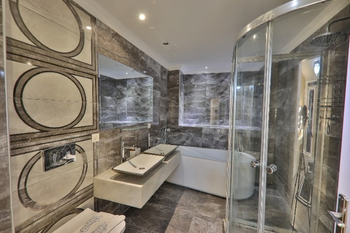 Luxury villa with private pool in Fethiye, area 220 m² - Umbrella Group - Photo 36