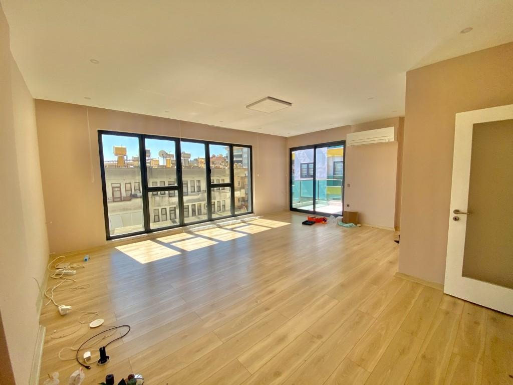 Two bedroom apartment of 120 m2, in the center of Alanya - Umbrella Group - Photo 8