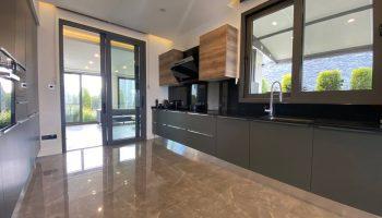 Zoom in