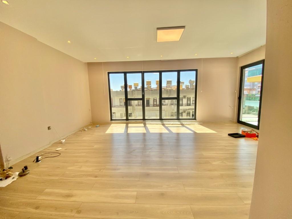 Two bedroom apartment of 120 m2, in the center of Alanya - Umbrella Group - Photo 7