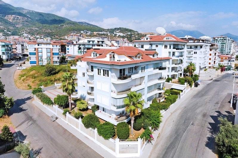 Spacious penthouse with an area of 250 m2 in the center of Alanya - Umbrella Group - Photo 55
