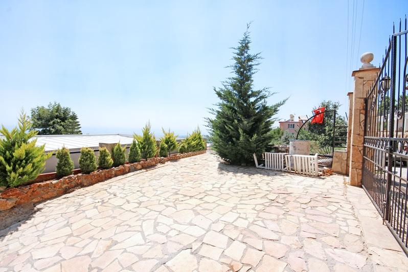 Spacious villa in Alanya with 7+3 apartments with sea and city views, Kestel - Umbrella Group - Photo 5