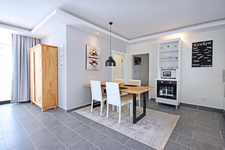 Spacious villa in Alanya with 7+3 apartments with sea and city views, Kestel - Umbrella Group - Photo 50