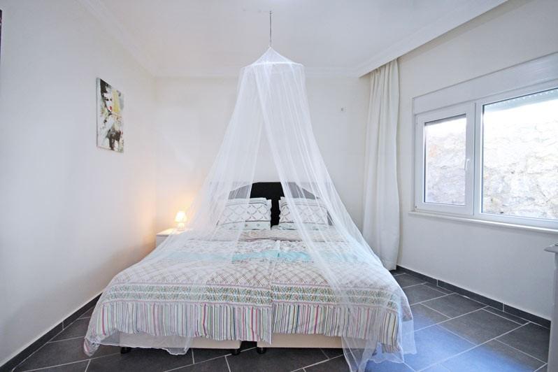 Spacious villa in Alanya with 7+3 apartments with sea and city views, Kestel - Umbrella Group - Photo 54