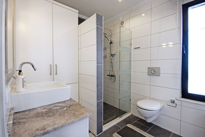 Spacious villa in Alanya with 7+3 apartments with sea and city views, Kestel - Umbrella Group - Photo 36
