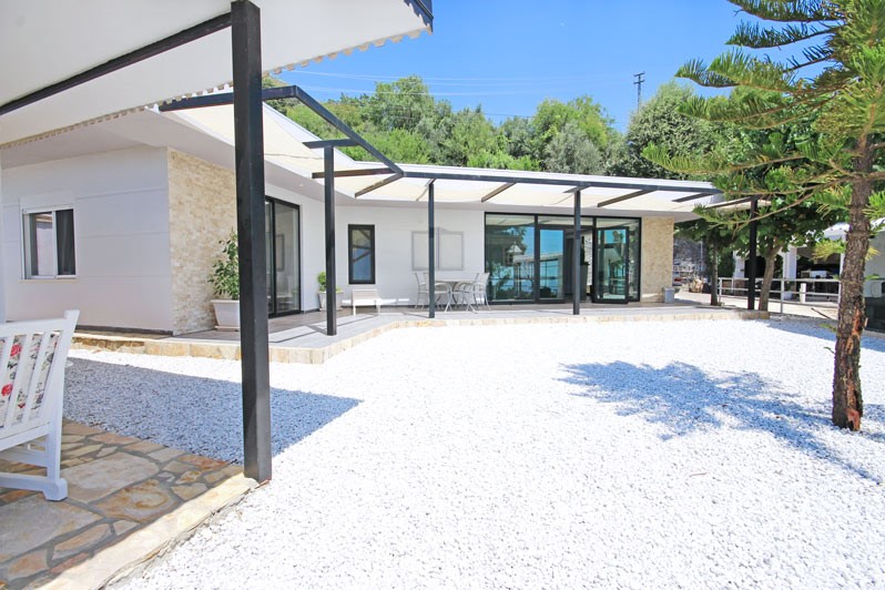 Spacious villa in Alanya with 7+3 apartments with sea and city views, Kestel - Umbrella Group - Photo 8