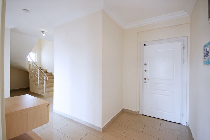 Spacious penthouse with an area of 250 m2 in the center of Alanya - Umbrella Group - Photo 24