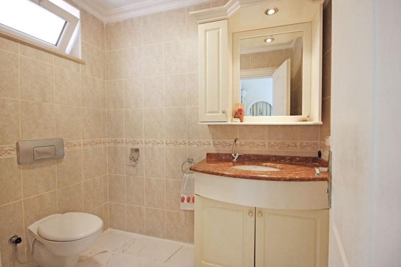 Spacious villa in Alanya with 7+3 apartments with sea and city views, Kestel - Umbrella Group - Photo 56