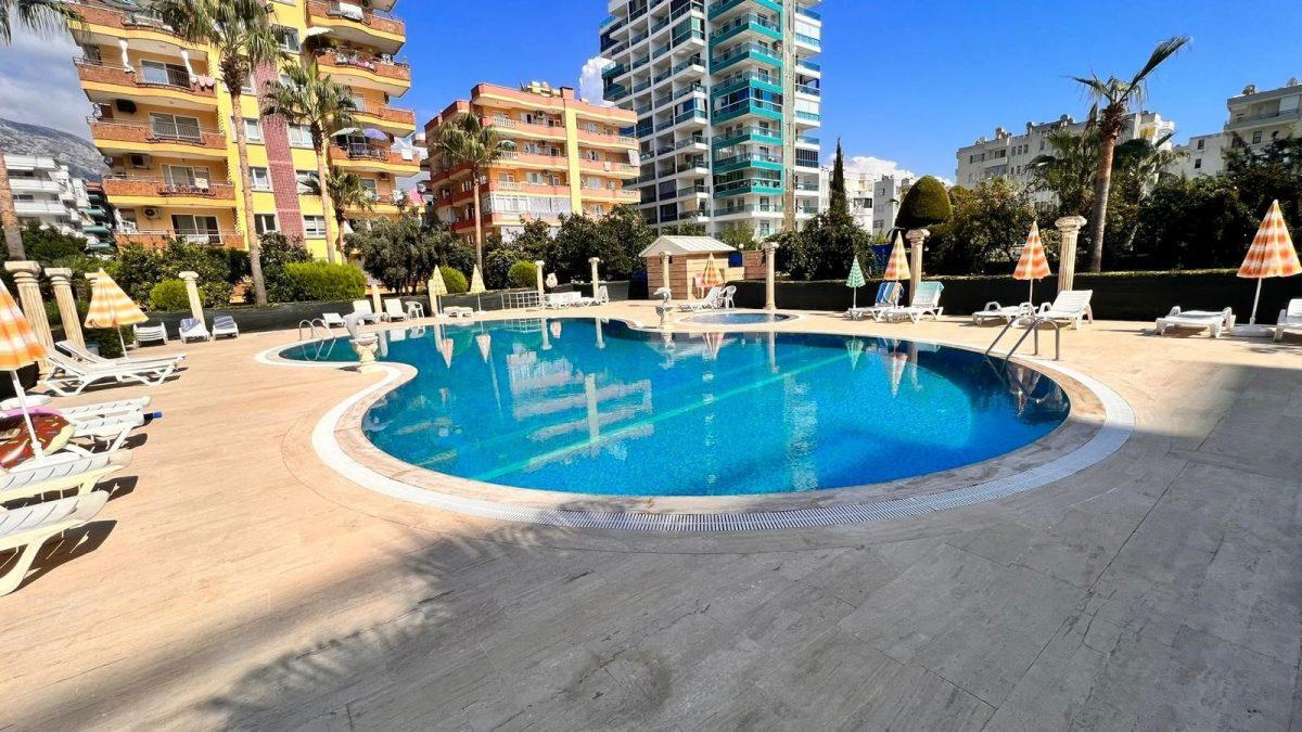 Penthouse in Alanya with an area of 260 m2 on the first coastline, Mahmutlar - Umbrella Group - Photo 21