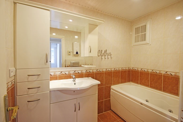 Two bedroom apartment 200 m from the sea, Mahmutlar district - Umbrella Group - Photo 15