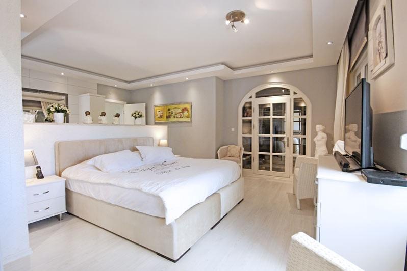 Spacious villa in Alanya with 7+3 apartments with sea and city views, Kestel - Umbrella Group - Photo 39