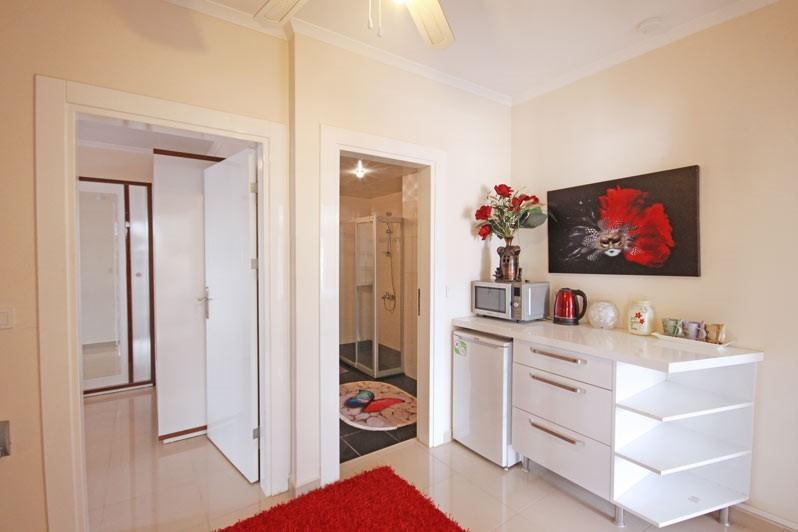 Spacious penthouse in Alanya area of 215 m2, 500 m from the sea, Oba - Umbrella Group - Photo 23